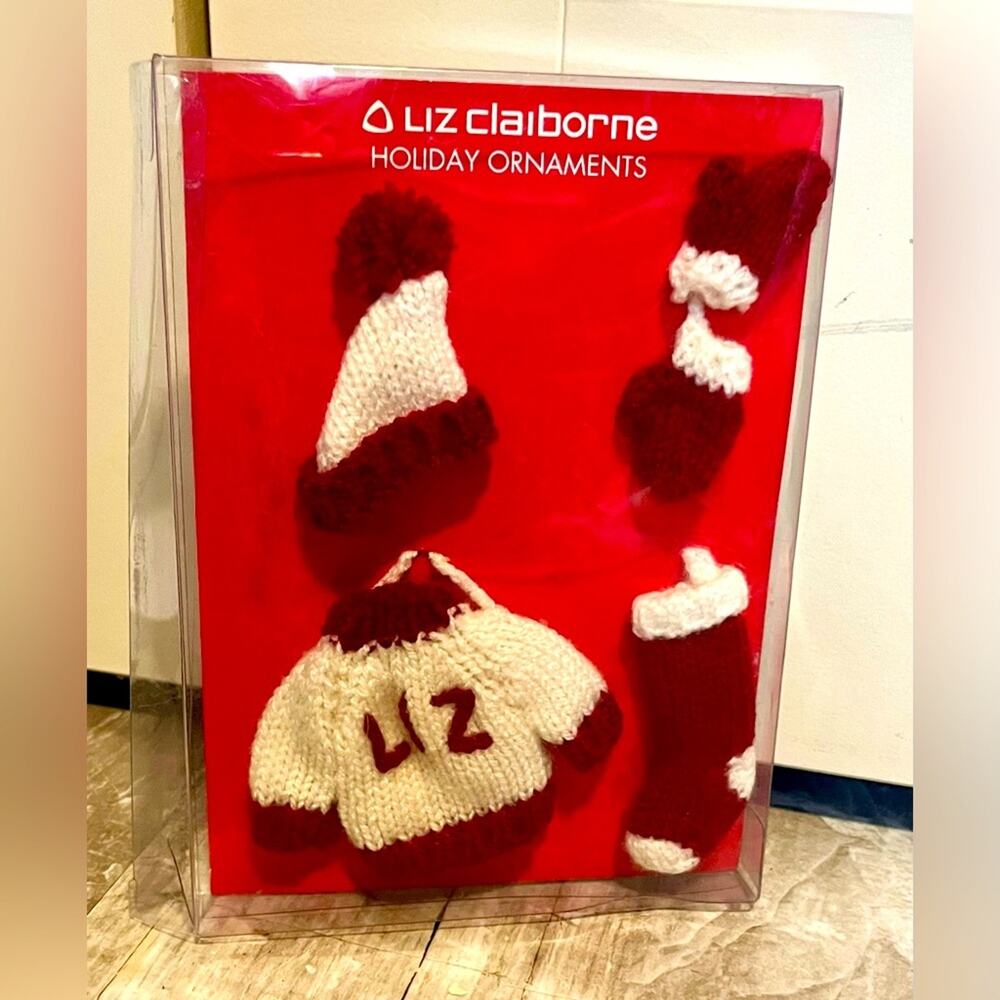NWT Liz Claiborne knit ornaments
